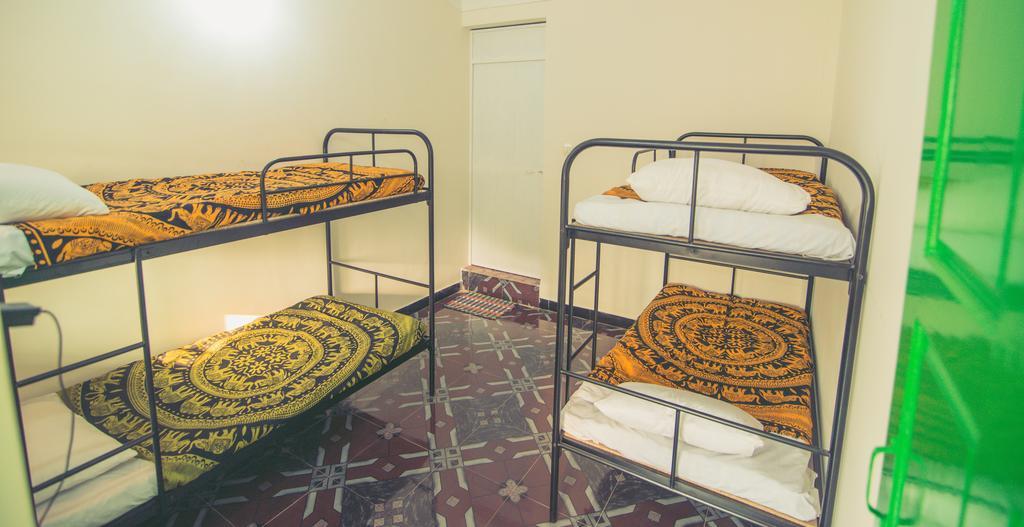 Anjuna By Roadhouse Hostels Goa Hostel yatakları fotoğraf