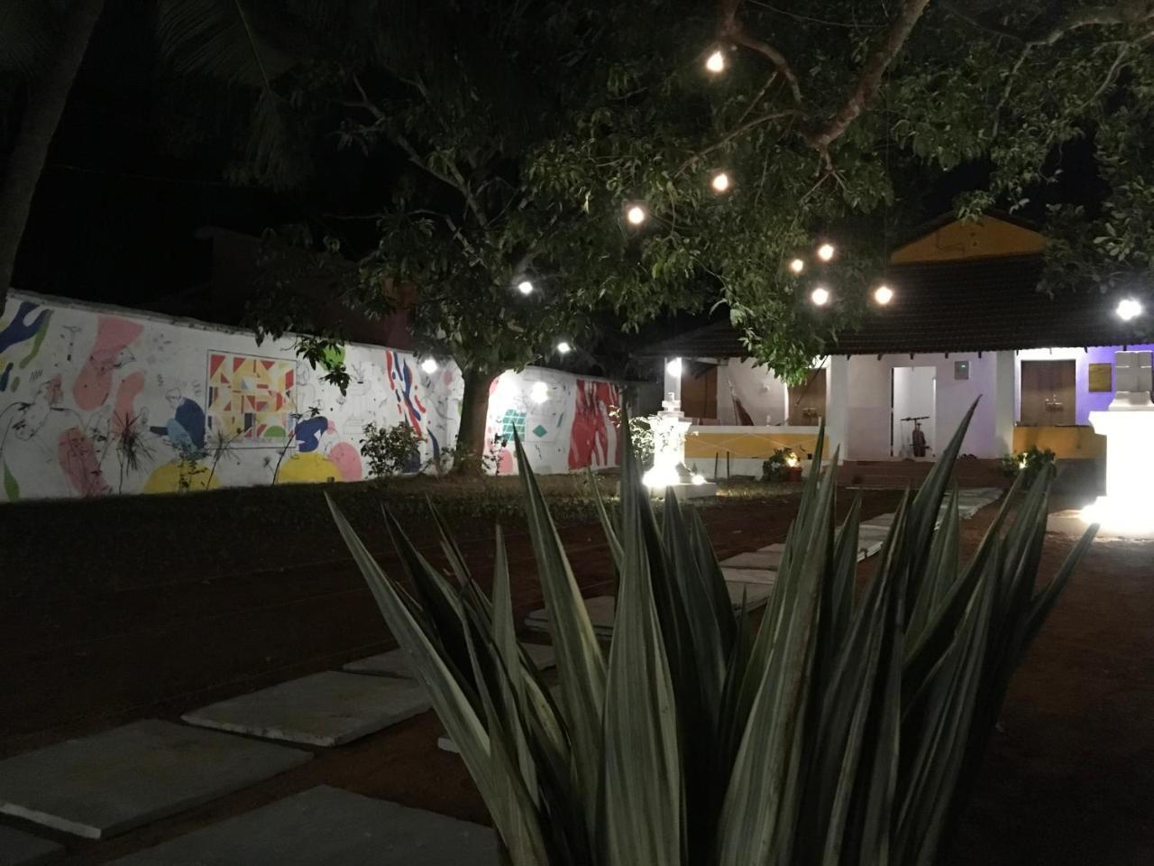 Anjuna By Roadhouse Hostels Goa Dış mekan fotoğraf